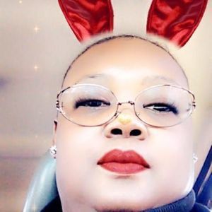 Meet your Posher, Moneke